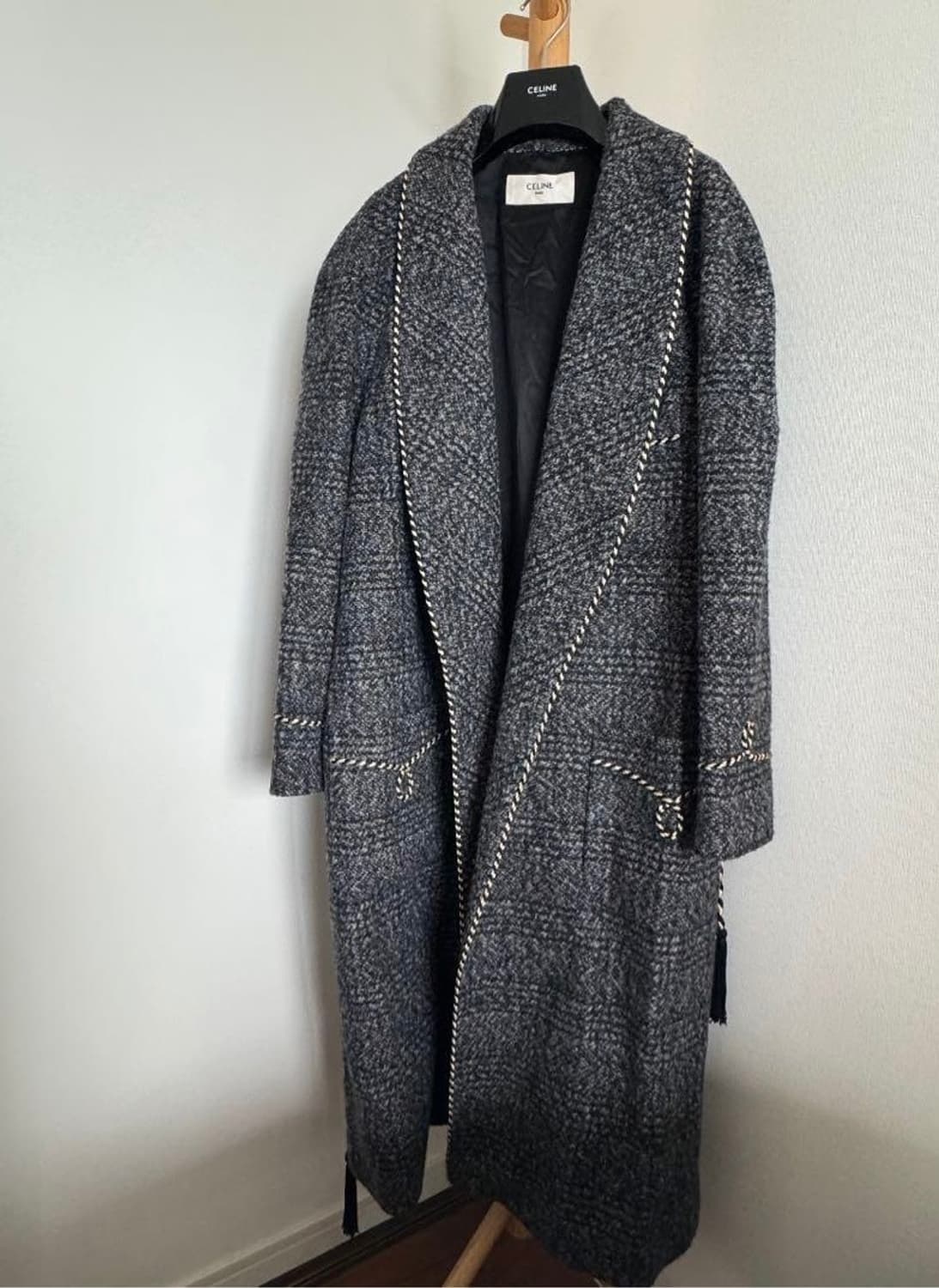 [BTS 뷔님 착용] 셀린느 19fw 로브 숄카라 코트 상품이미지5