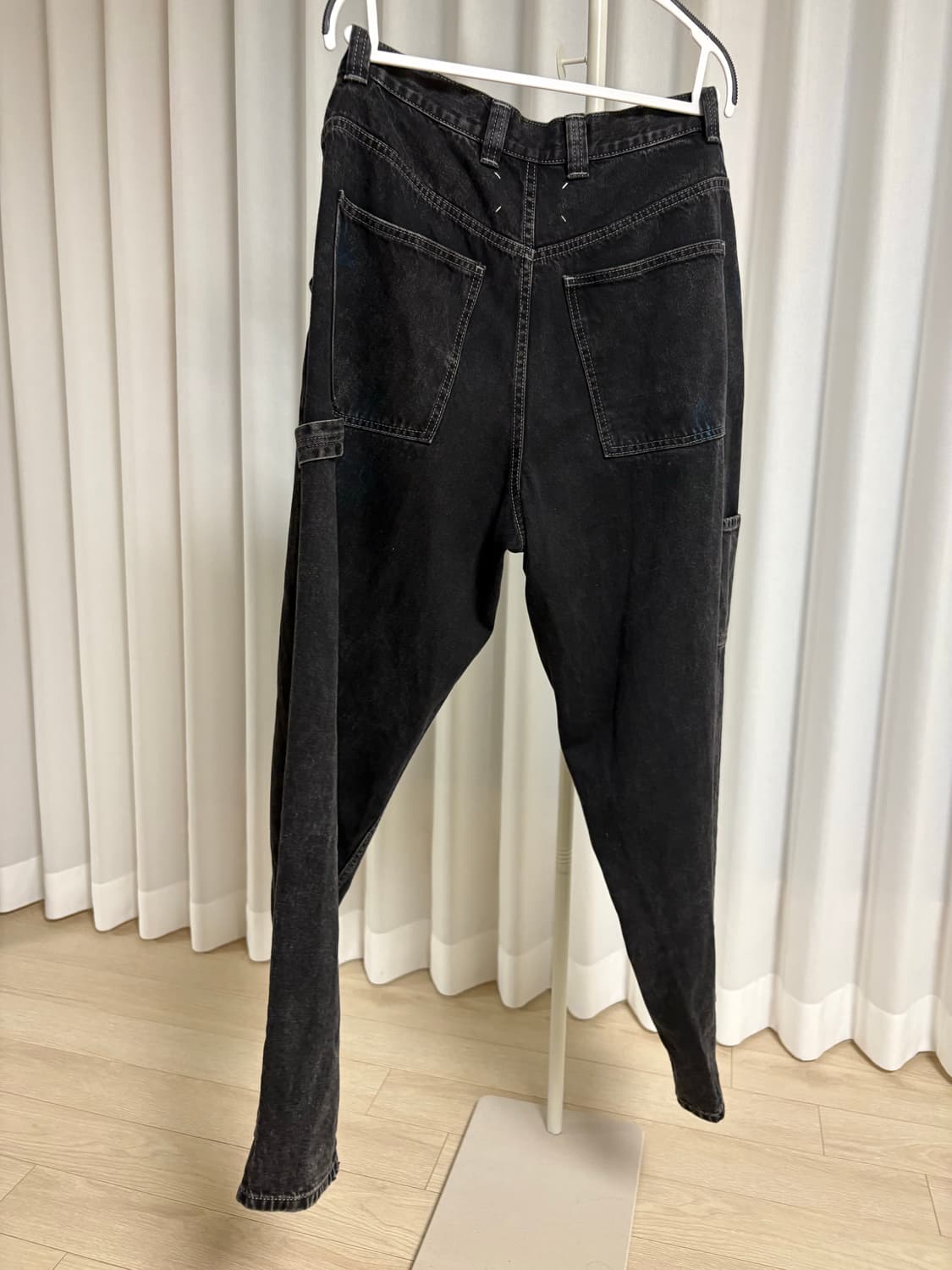 마르지엘라 페인팅 데님 팬츠 블랙 상품이미지2