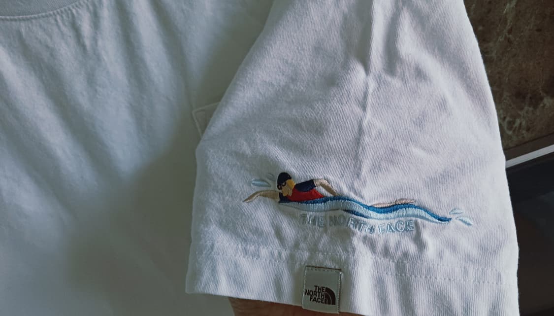 노스페이스 화이트 반팔 상품이미지1