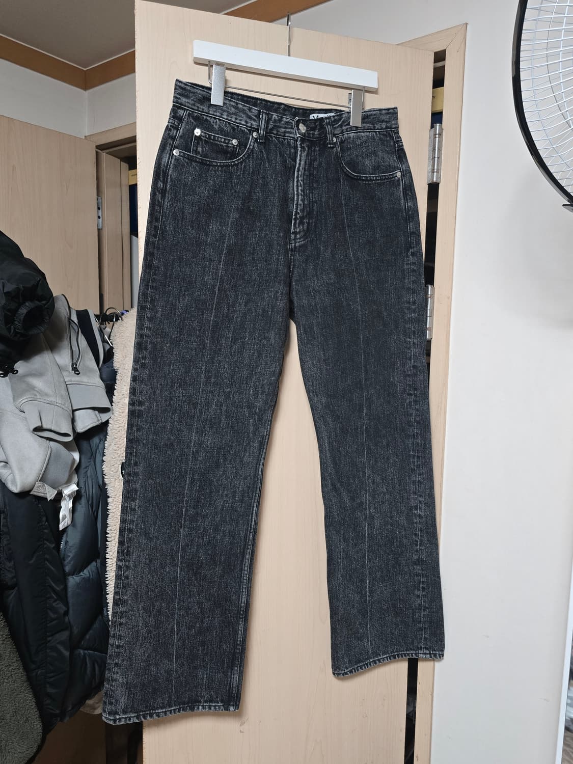 모드나인 mod1w 블랙 스타더스트 데님

30 상품이미지2