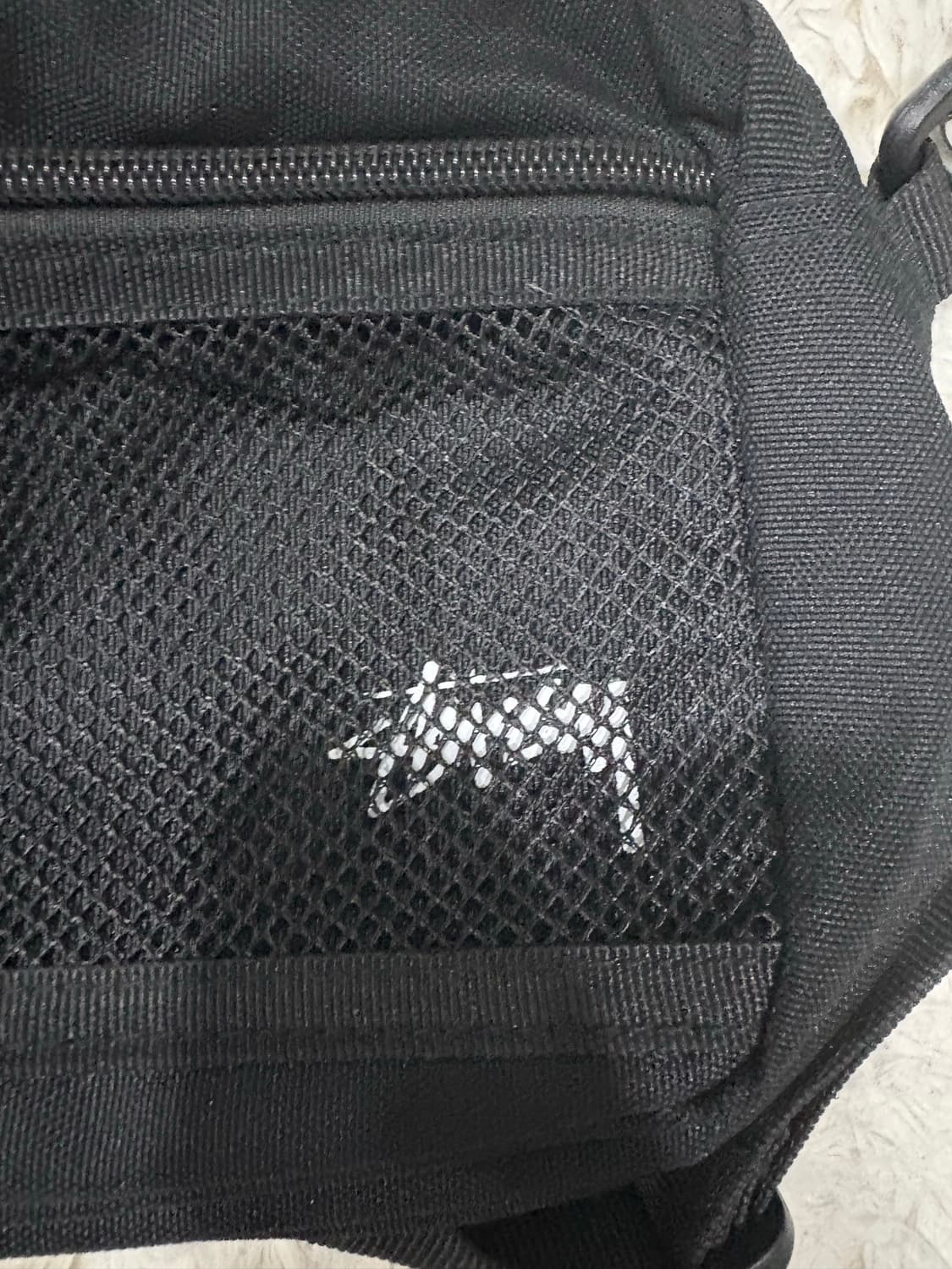 스투시 크로스백 블랙 상품이미지2