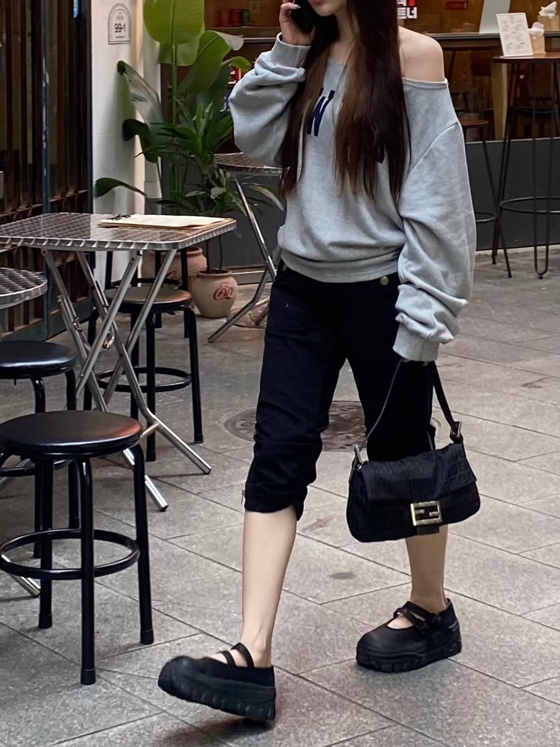 펜디 바게트백 블랙 (예약중) 상품이미지2