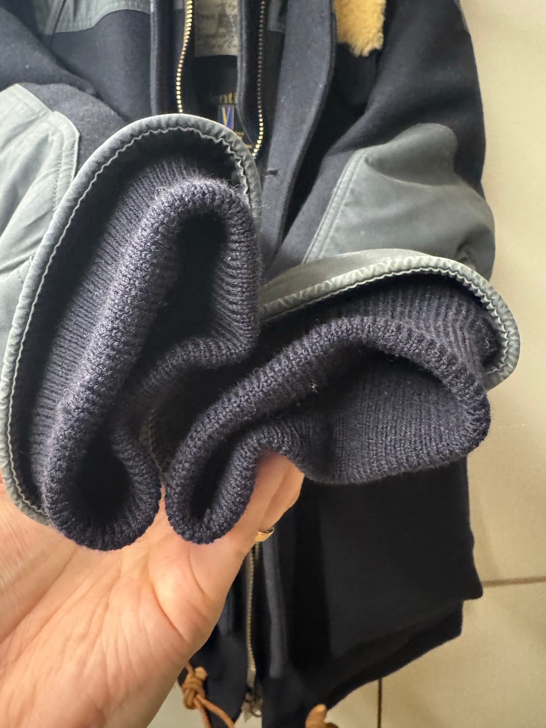 이스트로그 폭스브라더스 벤타일 패딩 상품이미지4