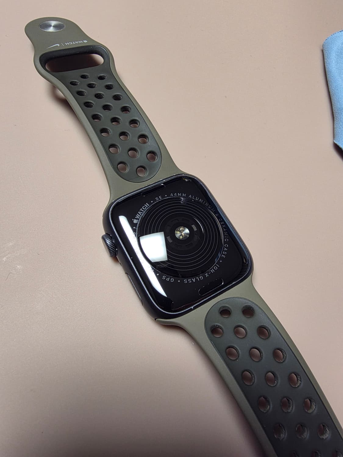 아이폰 14 프로 맥스 실버 256 + 에어팟 3세대 + 애플워치 se 상품이미지8