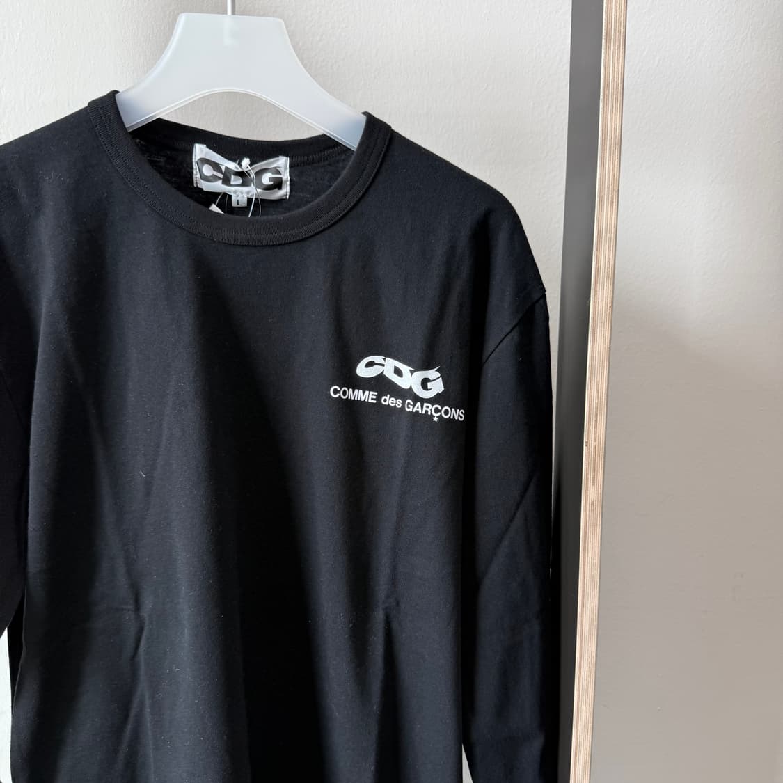 꼼데가르송 CDG 스몰 WAVY 로고 롱슬리브 2컬러 상품이미지5