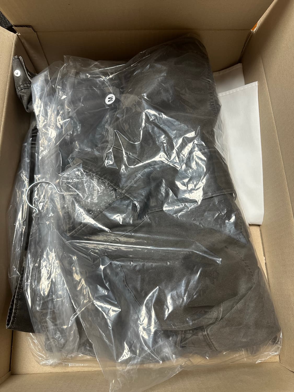 인사일런스 워시드 포우 레더 점퍼 CHARCOAL 상품이미지4