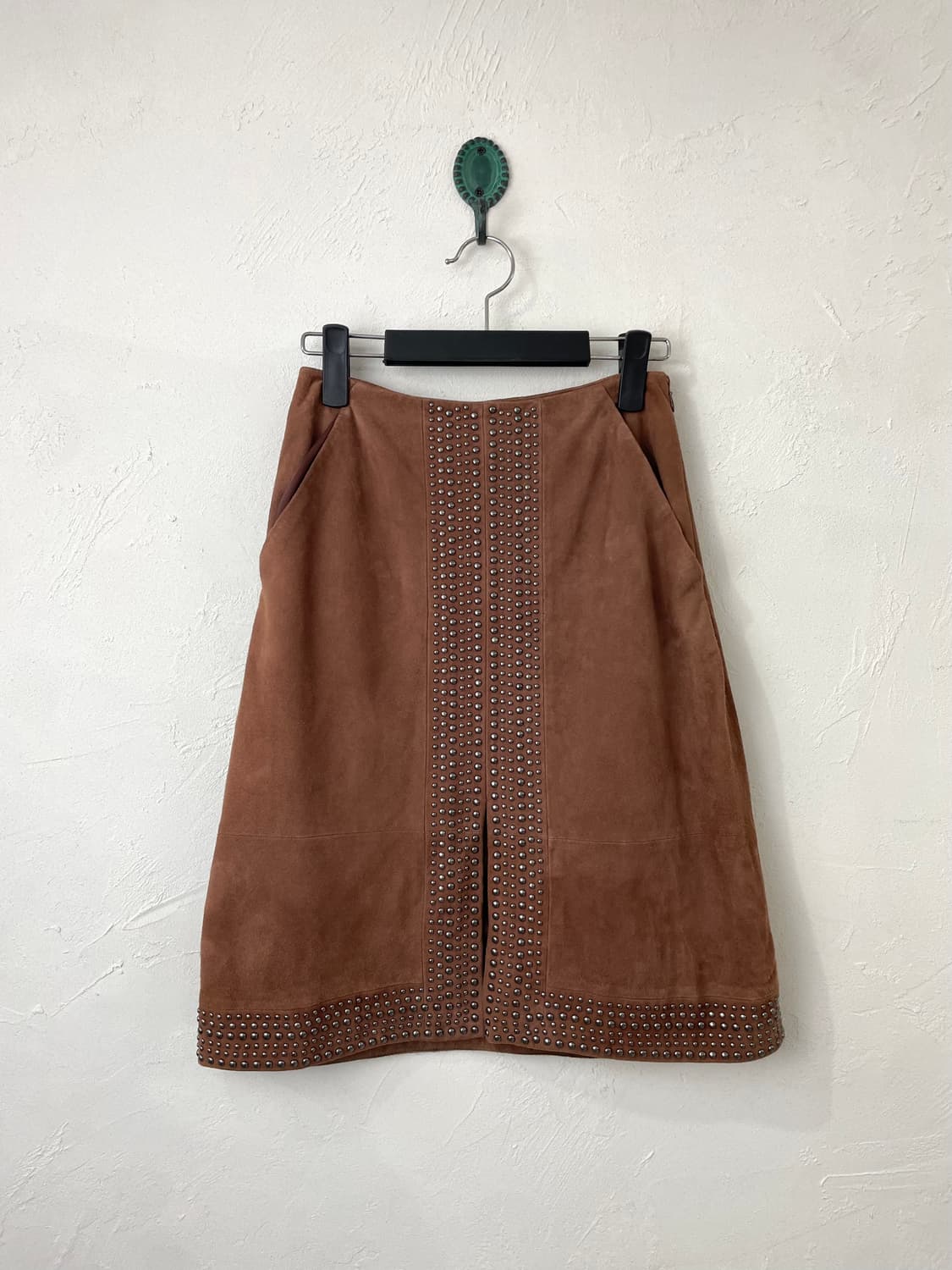 ELIZABETH AND JAMES 스터디드 레더 스커트  상품이미지1