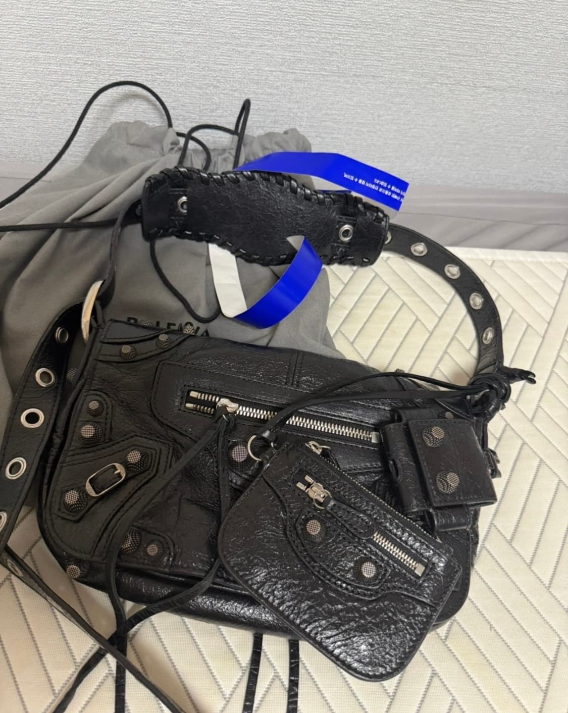 발렌시아가 르 카골 XS 블랙 상품이미지3