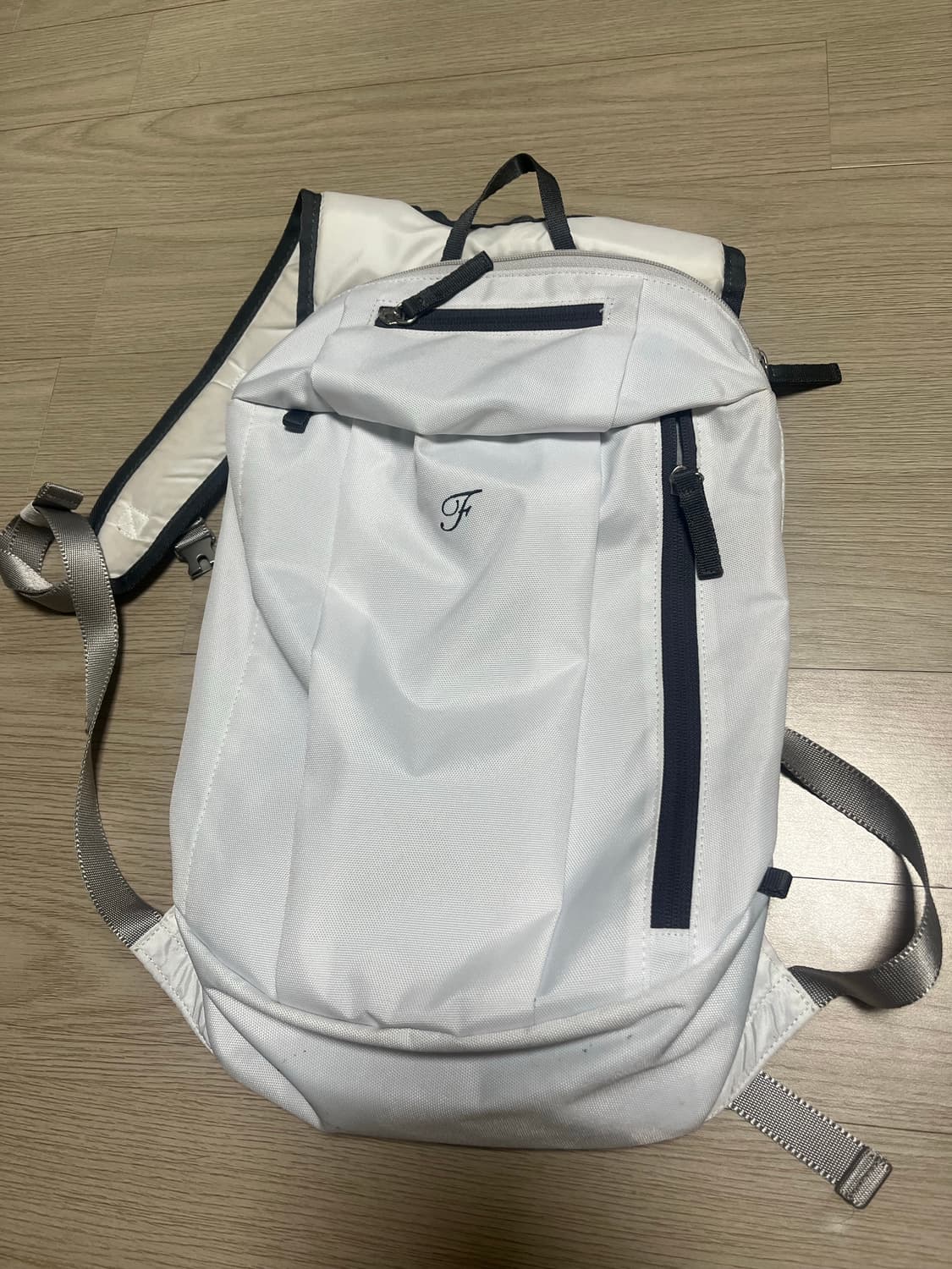 샵페어리 터틀 백팩 화이트 상품이미지4