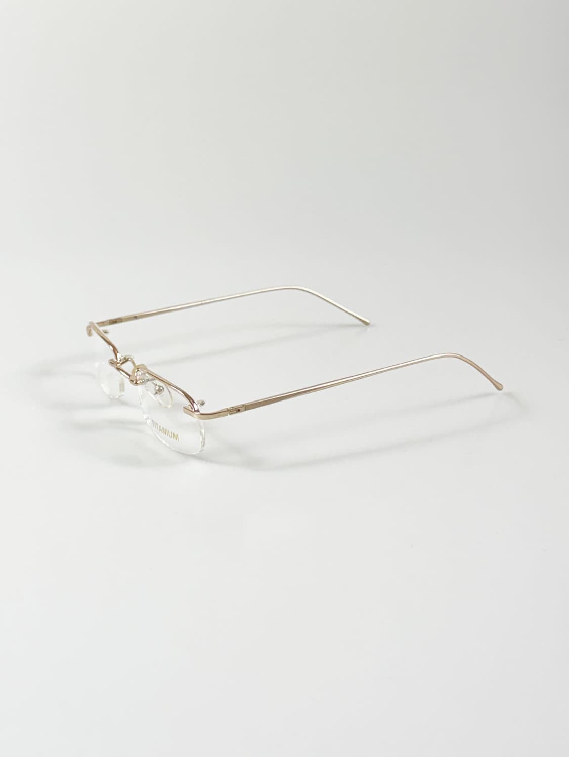 90s TITANIUM OPTICAL 골드 반무테 스퀘어 빈티지 안경 상품이미지3