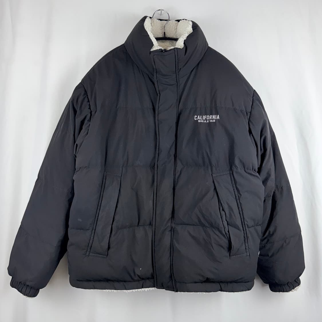 (M) 후아유(WHO.A.U) 리버서블 덤블 숏푸퍼 상품이미지2