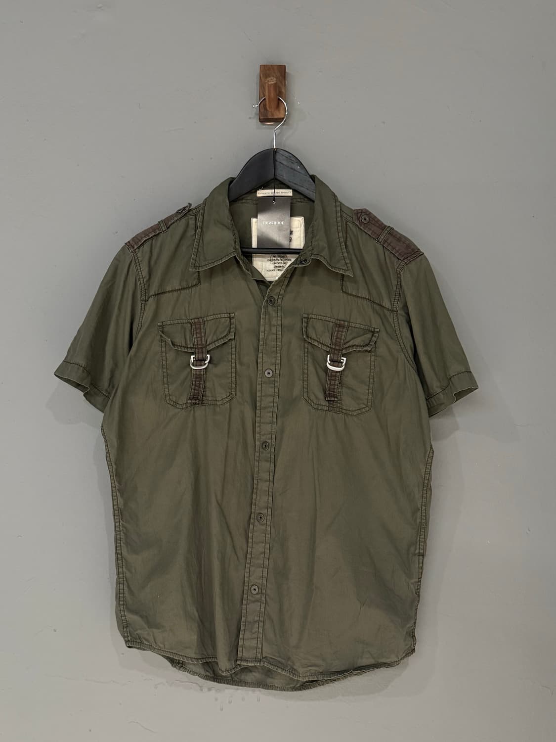 2-pocket detail khaki shirt 상품이미지5