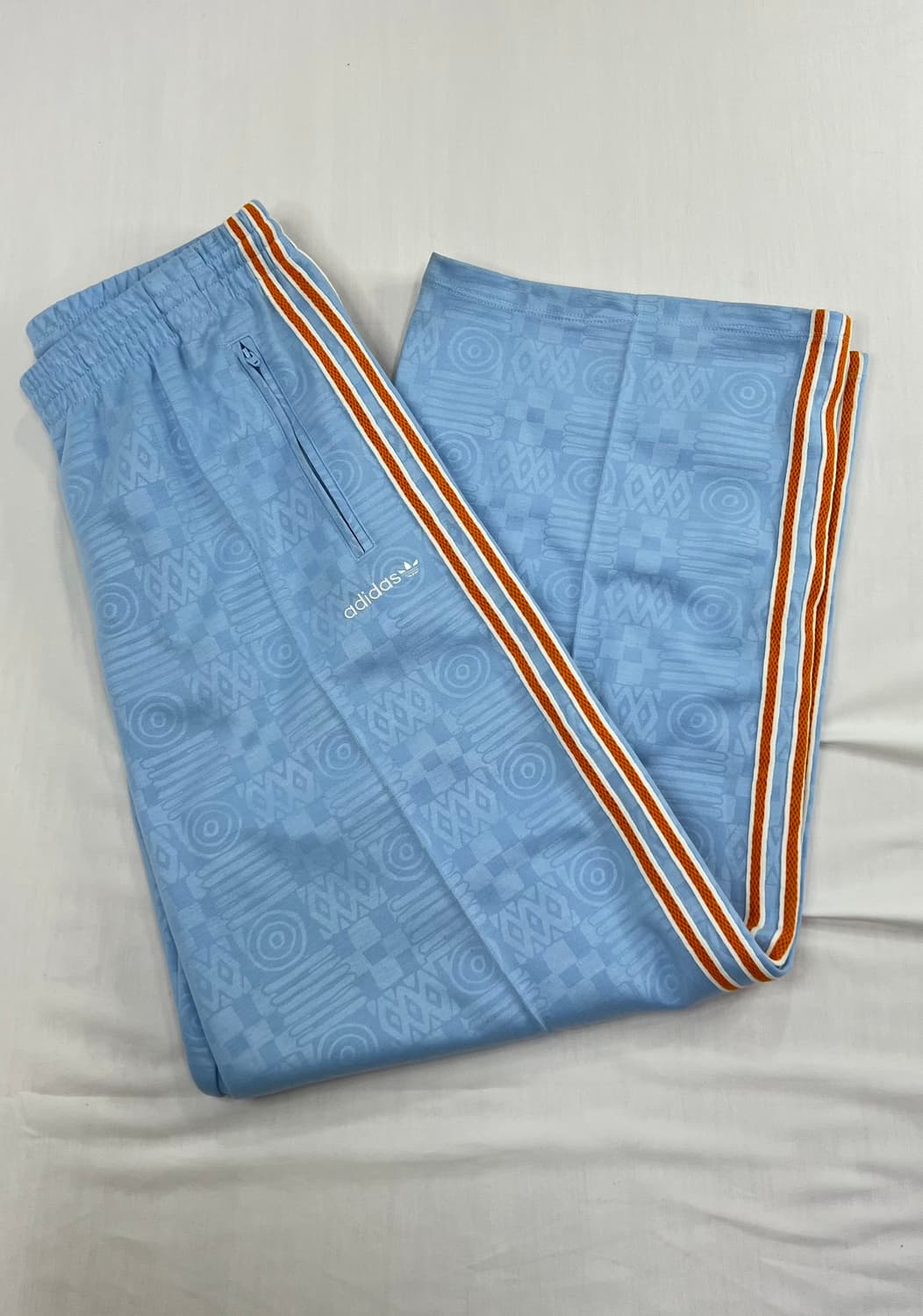 아디다스 레어 하늘색 트랙 팬츠 상품이미지1