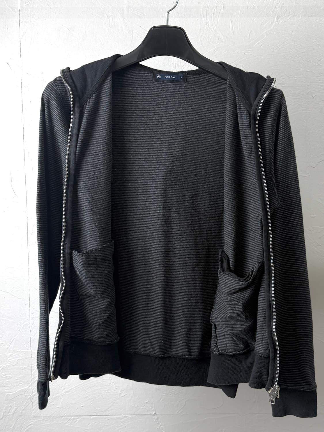 Plus One 투웨이 후드 집업 상품이미지3