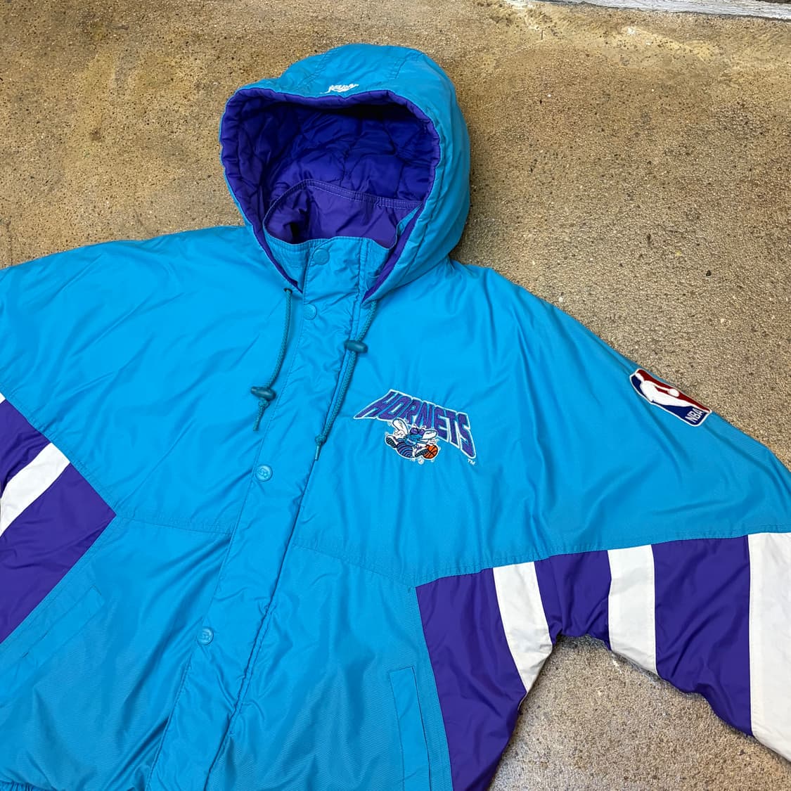 90s 미국 빈티지 스타터 NBA 샬럿 호네츠 패딩점퍼  상품이미지6