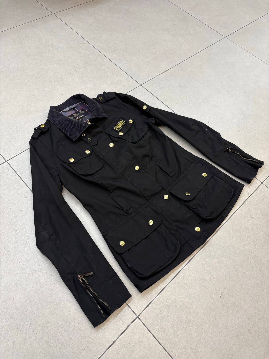 바버 인터내셔널 슬림 왁스 자켓 상품이미지2