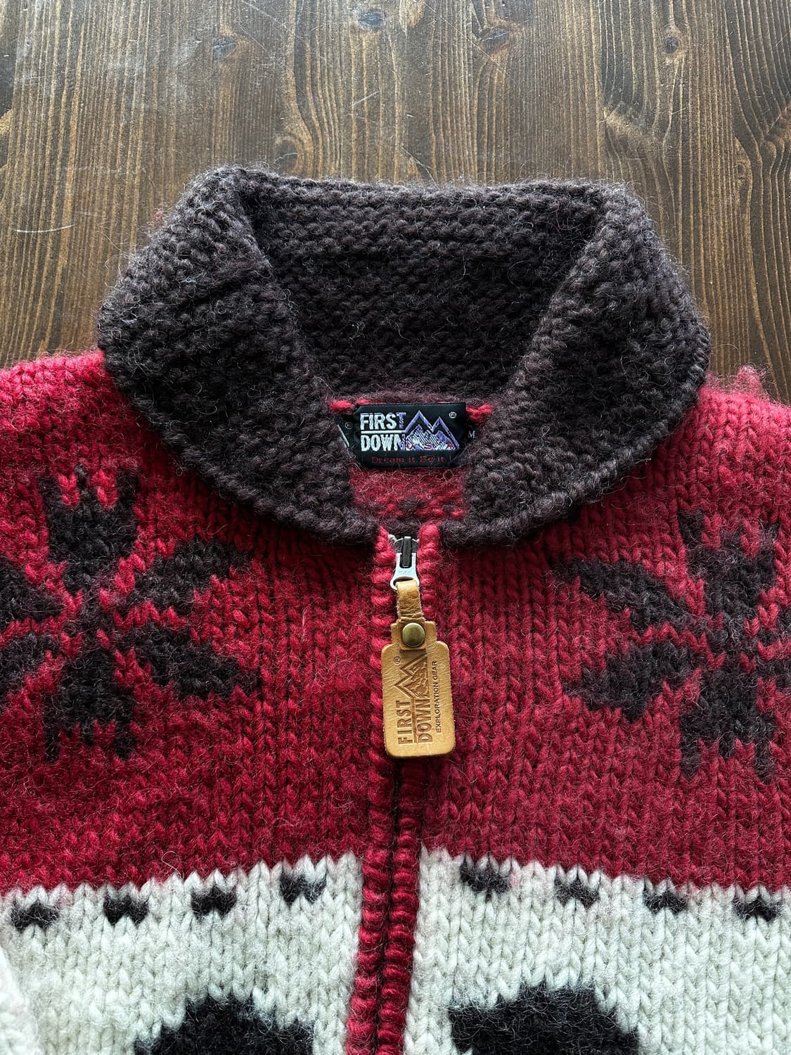 퍼스트다운 도그 그래픽 핸드 니트 코위찬 스웨터 상품이미지3