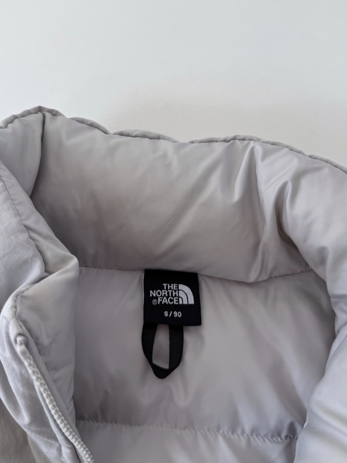 노스페이스 루즈핏 아이스 그레이 눕시 온 볼 패딩 상품이미지8