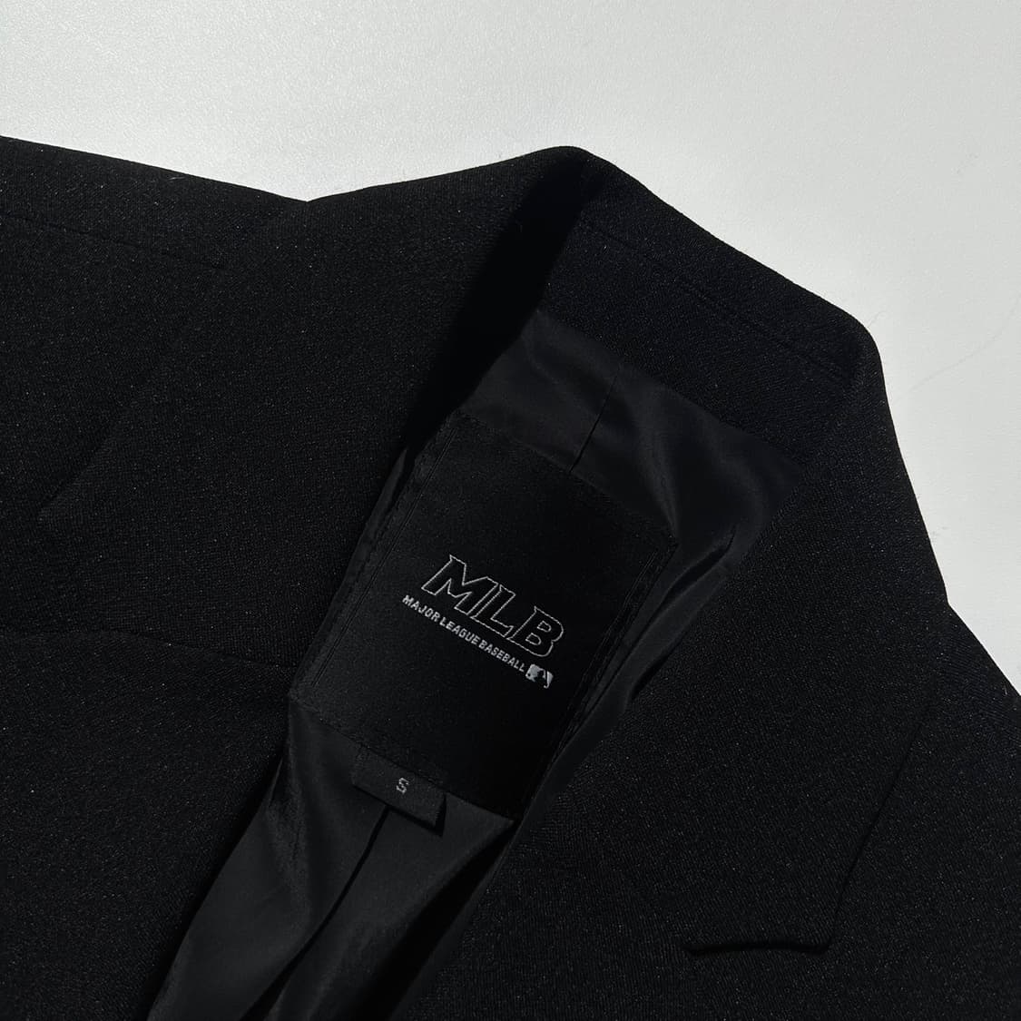 엠엘비 뉴욕양키즈 로고 싱글 블레이저 자켓 상품이미지5