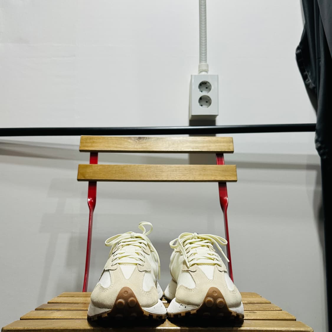 250) 뉴발란스 운동화 남녀공용 신발 327 아이보리 상품이미지2