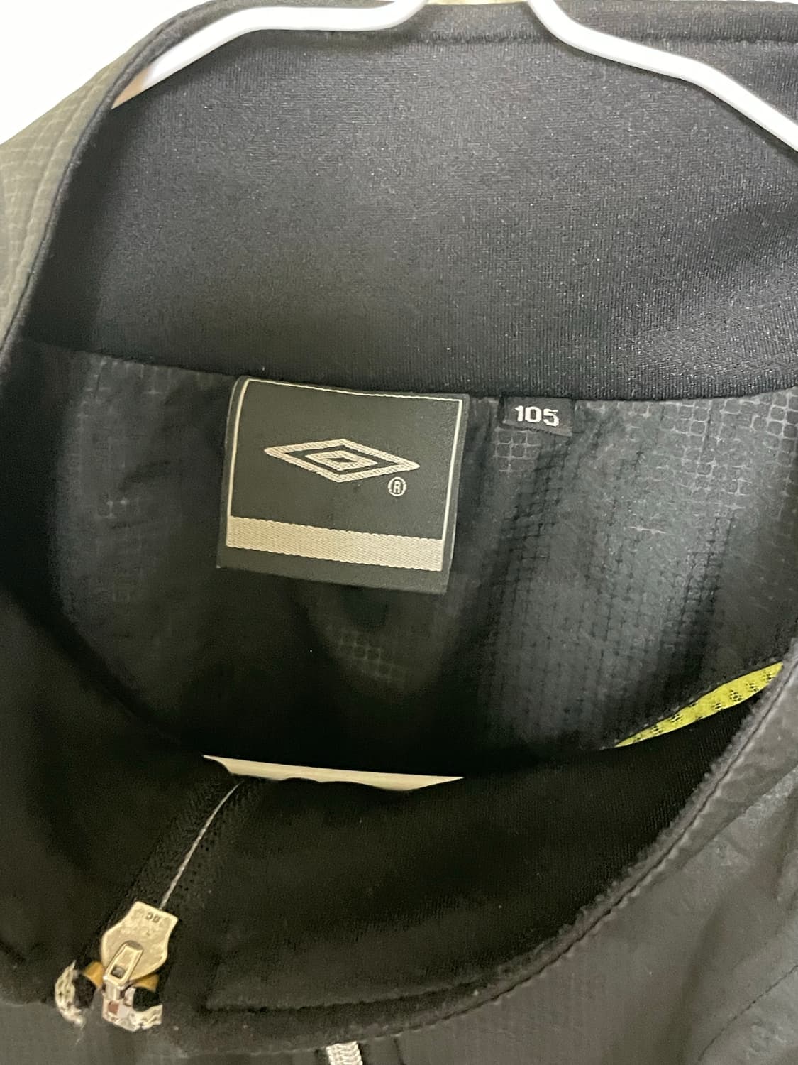 엄브로 바람막이 상품이미지2