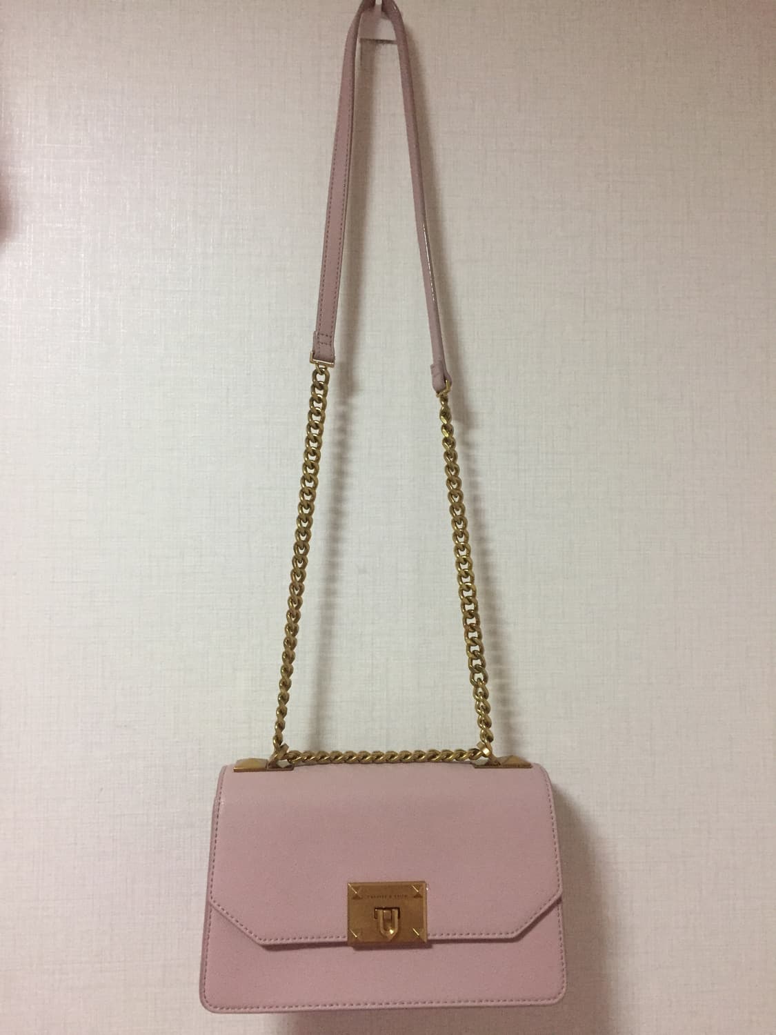찰스앤키스 핑크 체인 숄더백  상품이미지3