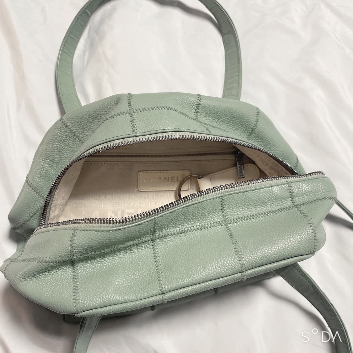 샤넬 캐비어 정방 초콜렛 퀄팅 스티치 보스턴 숄더백 상품이미지4