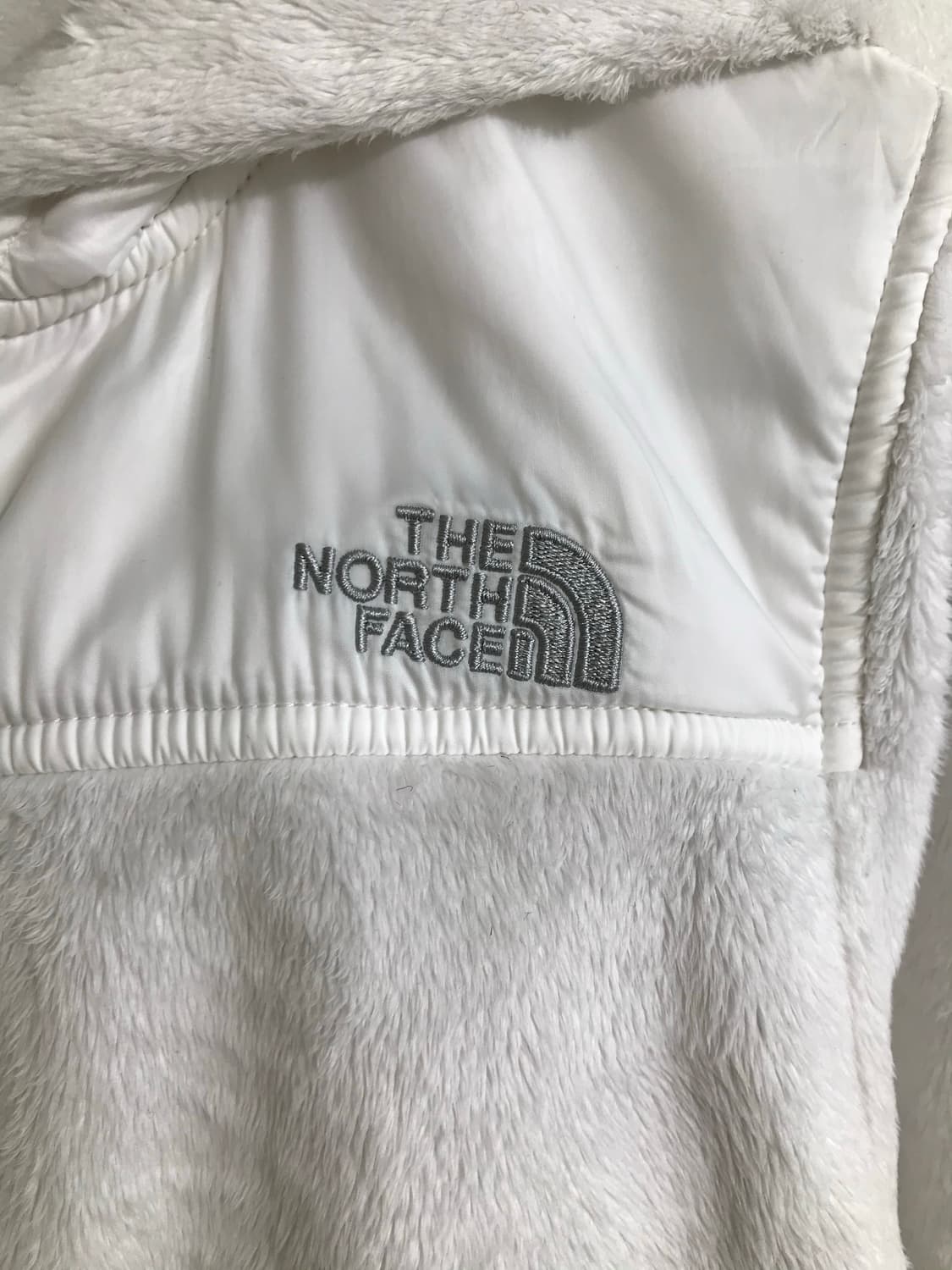 노스페이스 화이트 후리스 후드집업 자켓 상품이미지4
