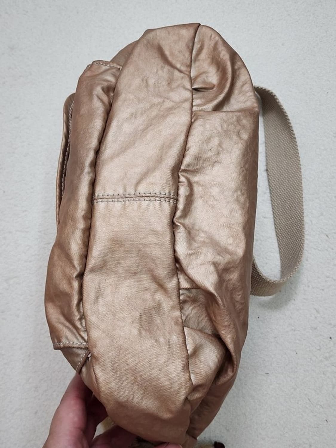 KIPLING 유광 베이지 숄더백 상품이미지6