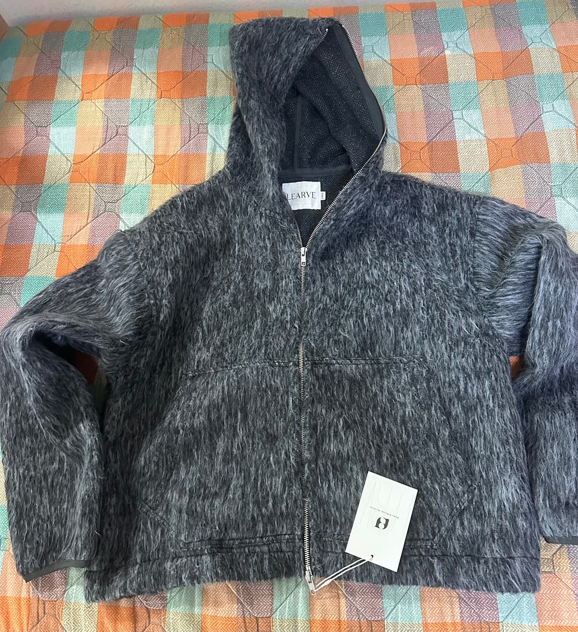 르아브 헤일리 크롭 울 후드 집업 차콜 상품이미지1