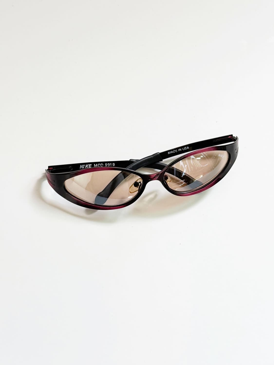 나이키 메탈릭 오벌 프레임 틴트 빈티지 선글라스 상품이미지1