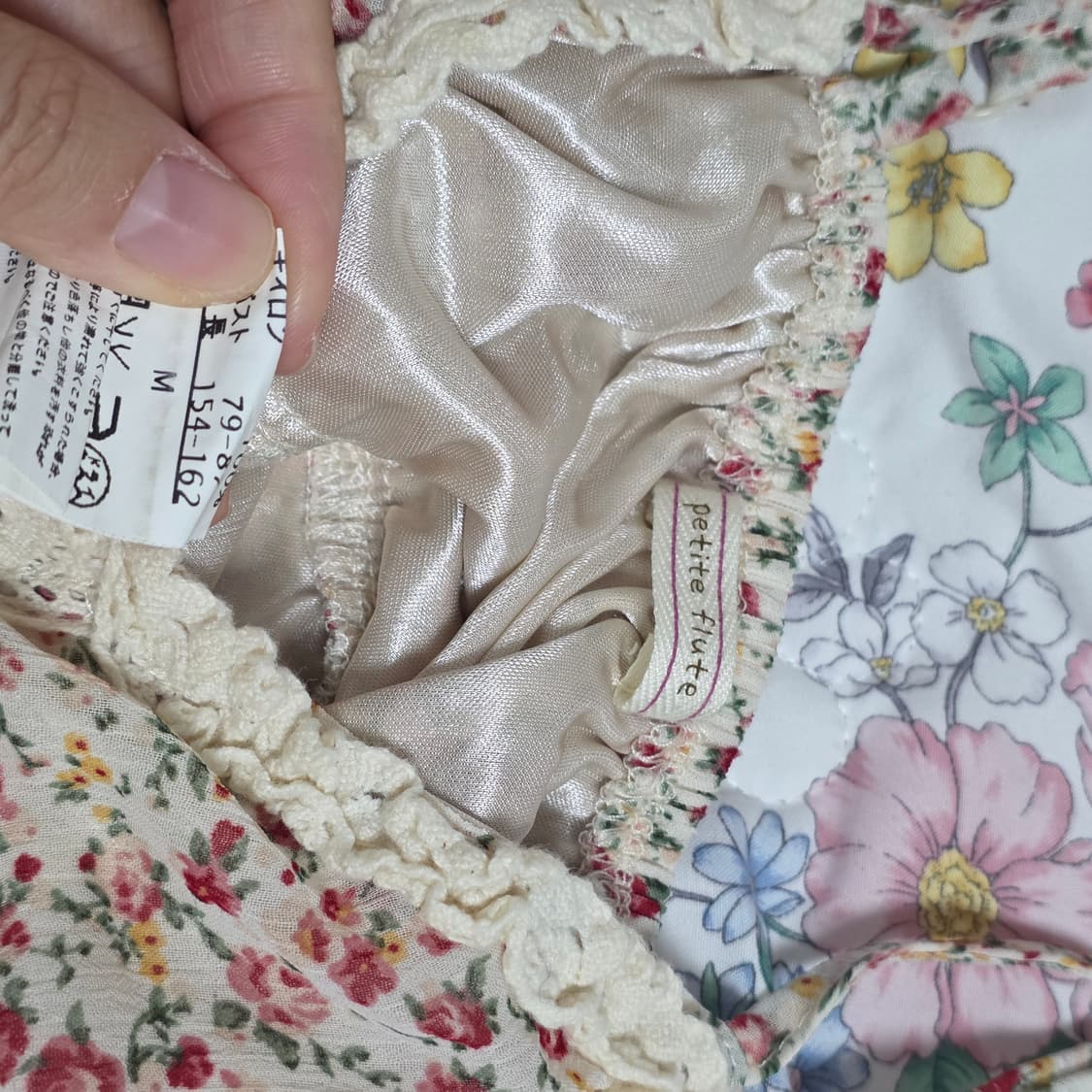 일본빈티지)스즈코 모리걸 잔꽃무늬 캉캉 레이스코르셋패치워크 끈원피스 상품이미지5