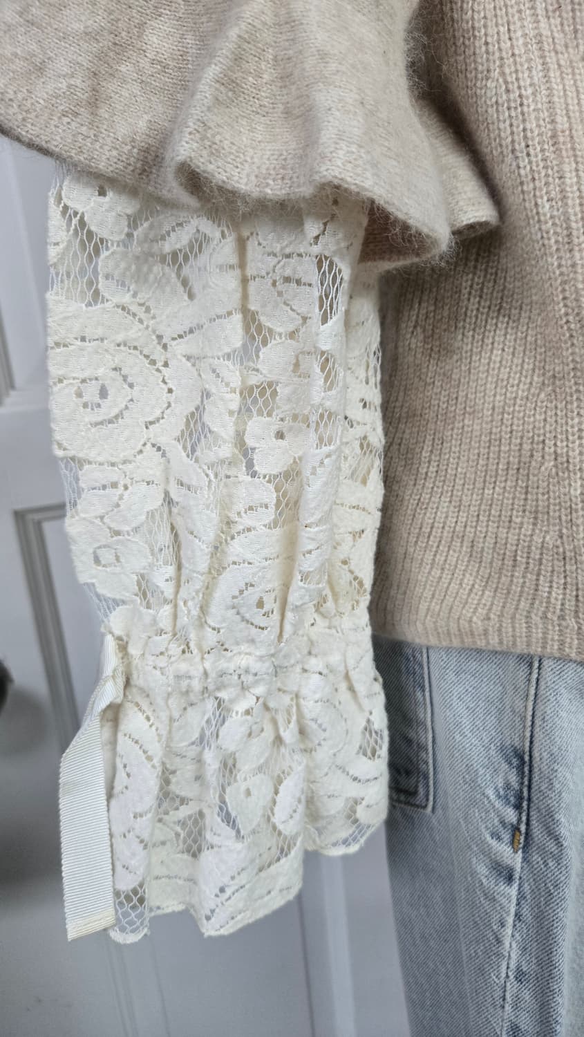 한섬 오즈세컨 레이스소매니트 상품이미지4