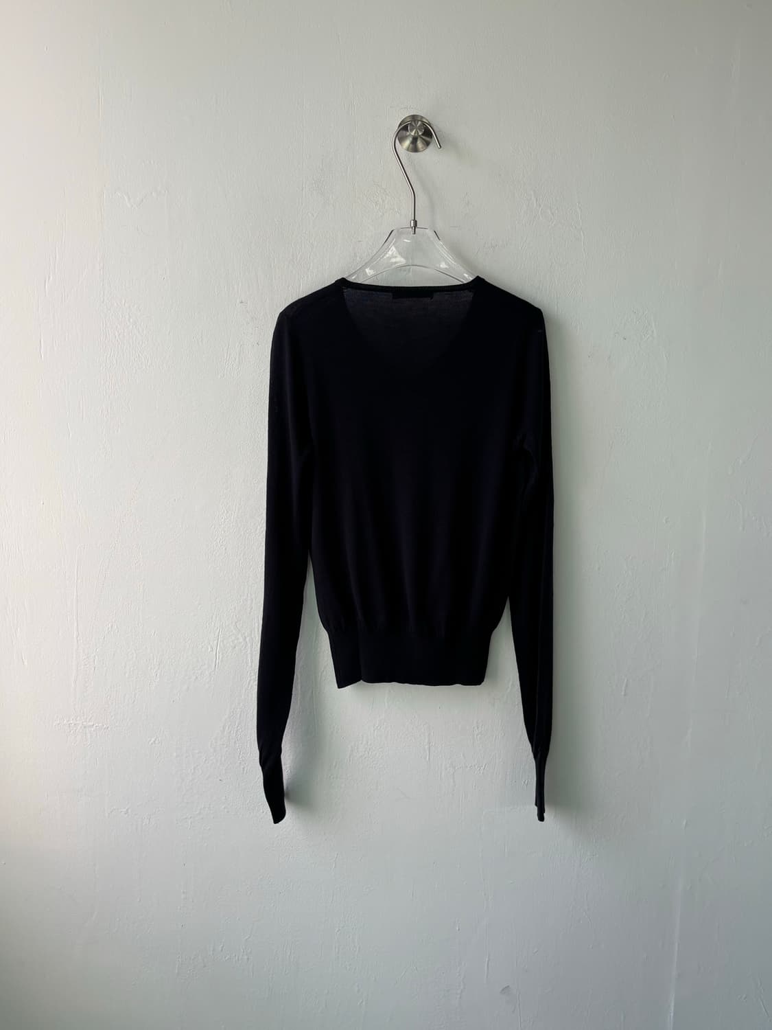 프라다 90s 엑스트라 파인 브이넥 스웨터 상품이미지4