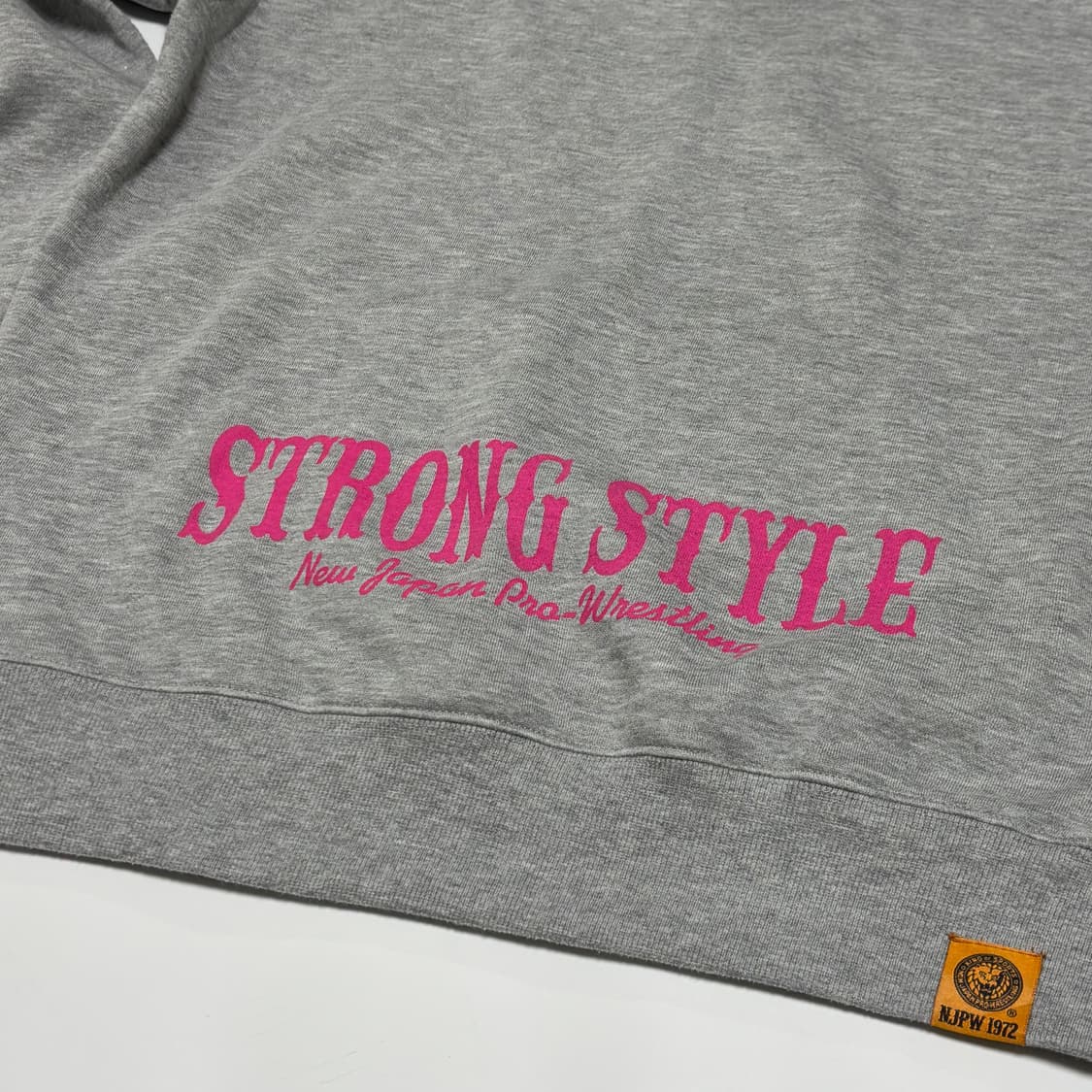 신일본 프로레슬링(NJPW) 스트롱 스타일 아카이브 후드 티셔츠 상품이미지6
