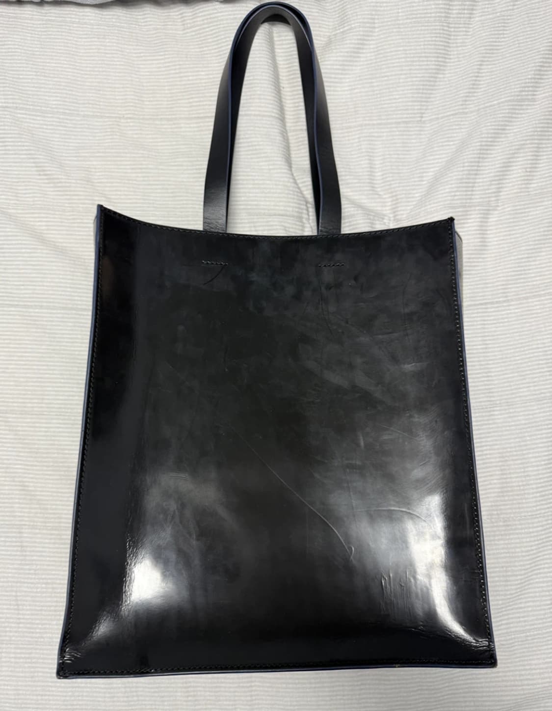 [유니클로/질샌더]  남녀공용 미니멀 가죽 토트백 / os 상품이미지3