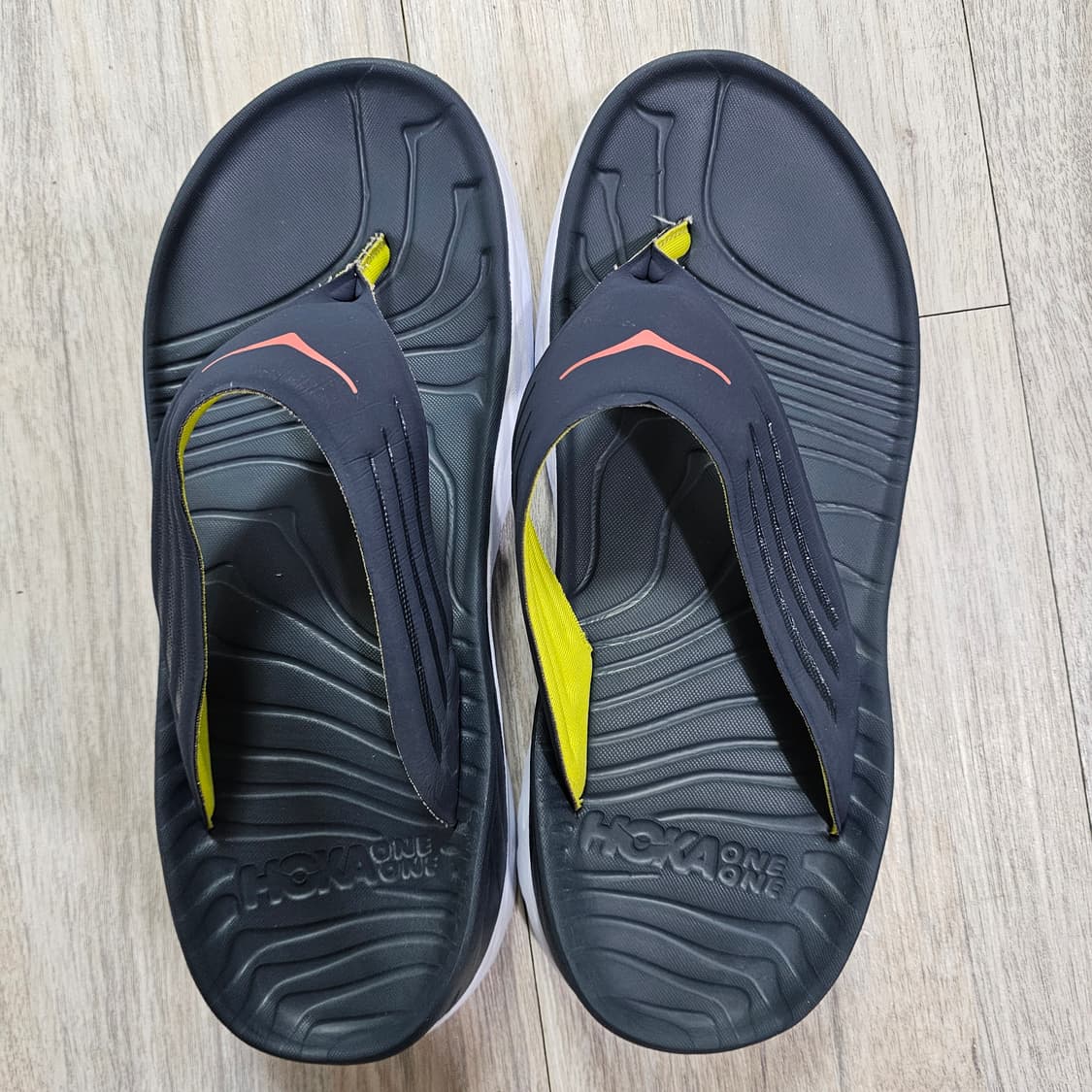 호카 오라 리커버리 플립 270 상품이미지2