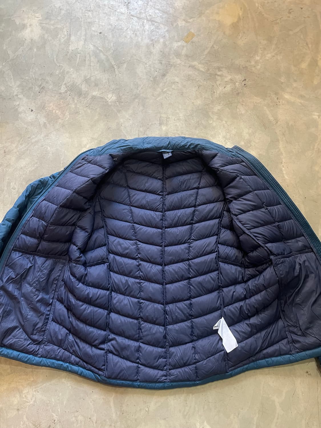 몽벨 경량패딩 M 상품이미지7