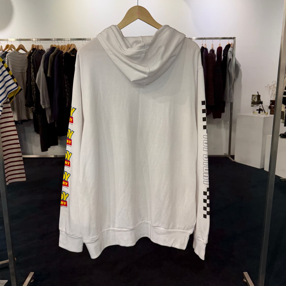 [XL] 토이스토리 앤디 이사의날 후드티 상품이미지2