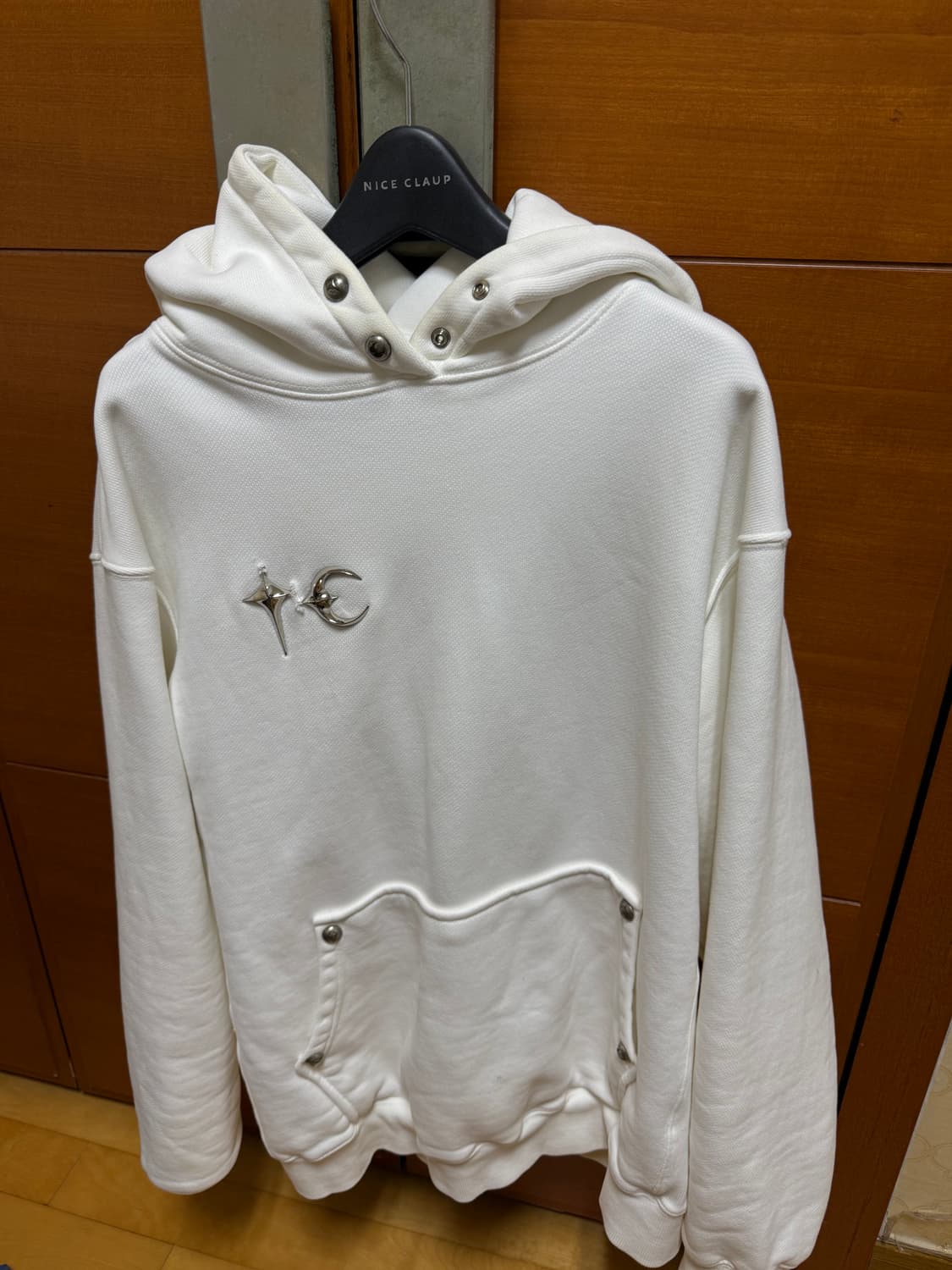 떠그클럽 아머 후드 화이트3 상품이미지1