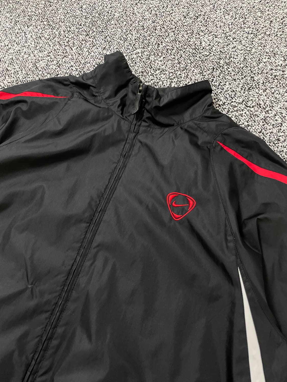 빈티지9. 나이키 올드스쿨 템포 바람막이 검빨 점퍼 윈드브레이커 상품이미지2