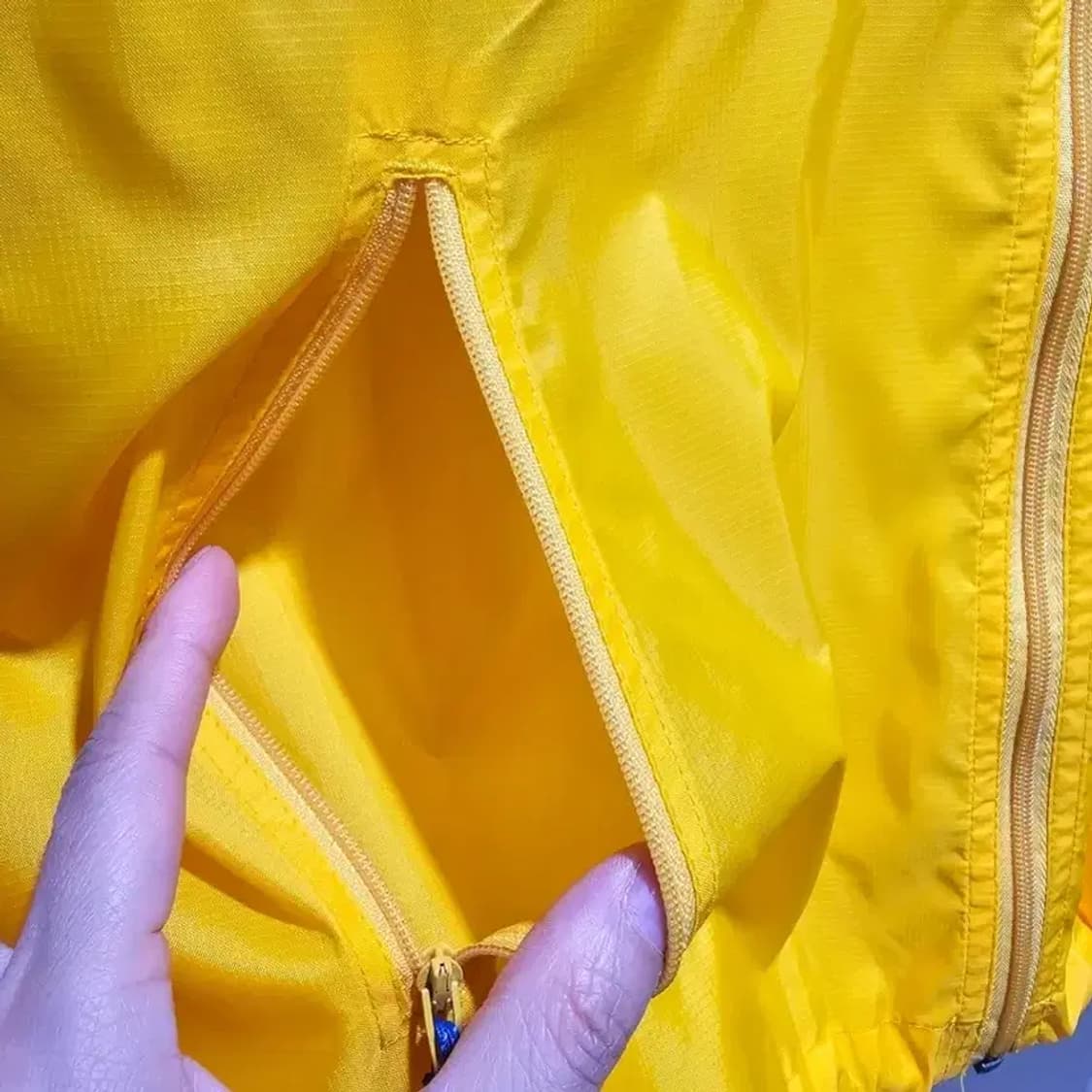 노스페이스 바람막이 블루/옐로우 XS 상품이미지10