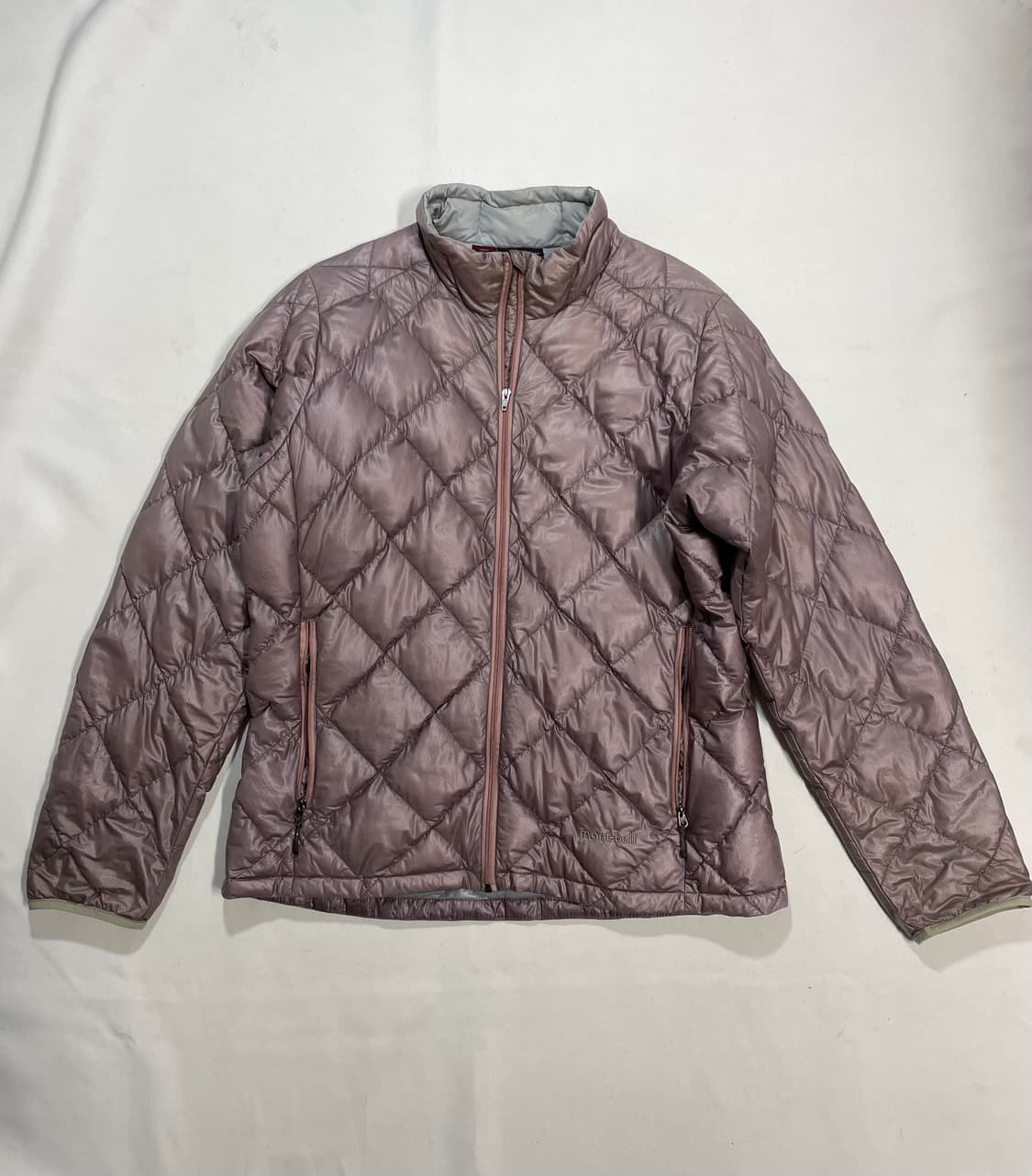 몽벨 재팬 다이아몬드 퀼팅 구스다운 경량패딩 상품이미지2