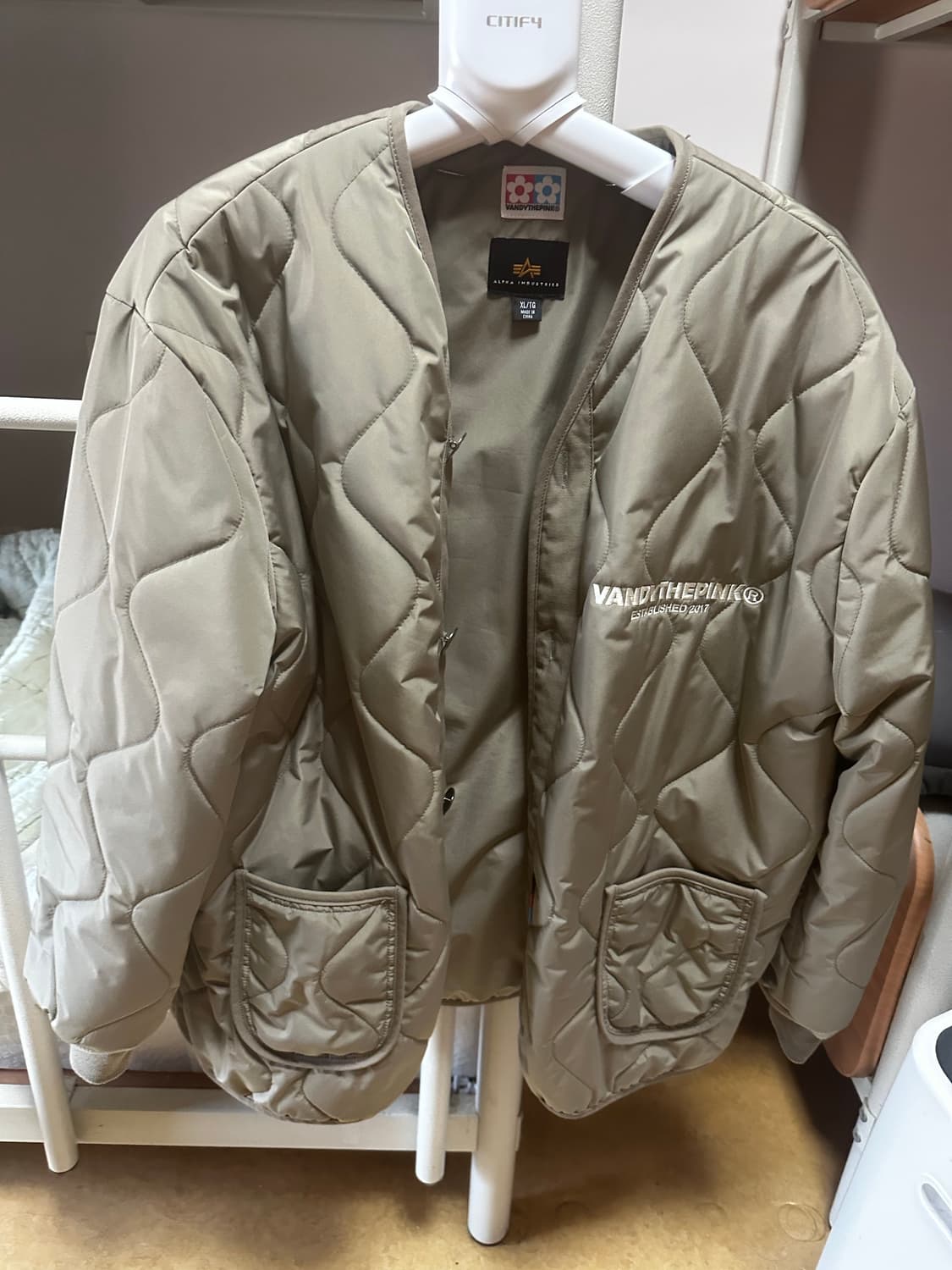 반디더핑크x알파인더스트리 라이너 자켓 상품이미지1