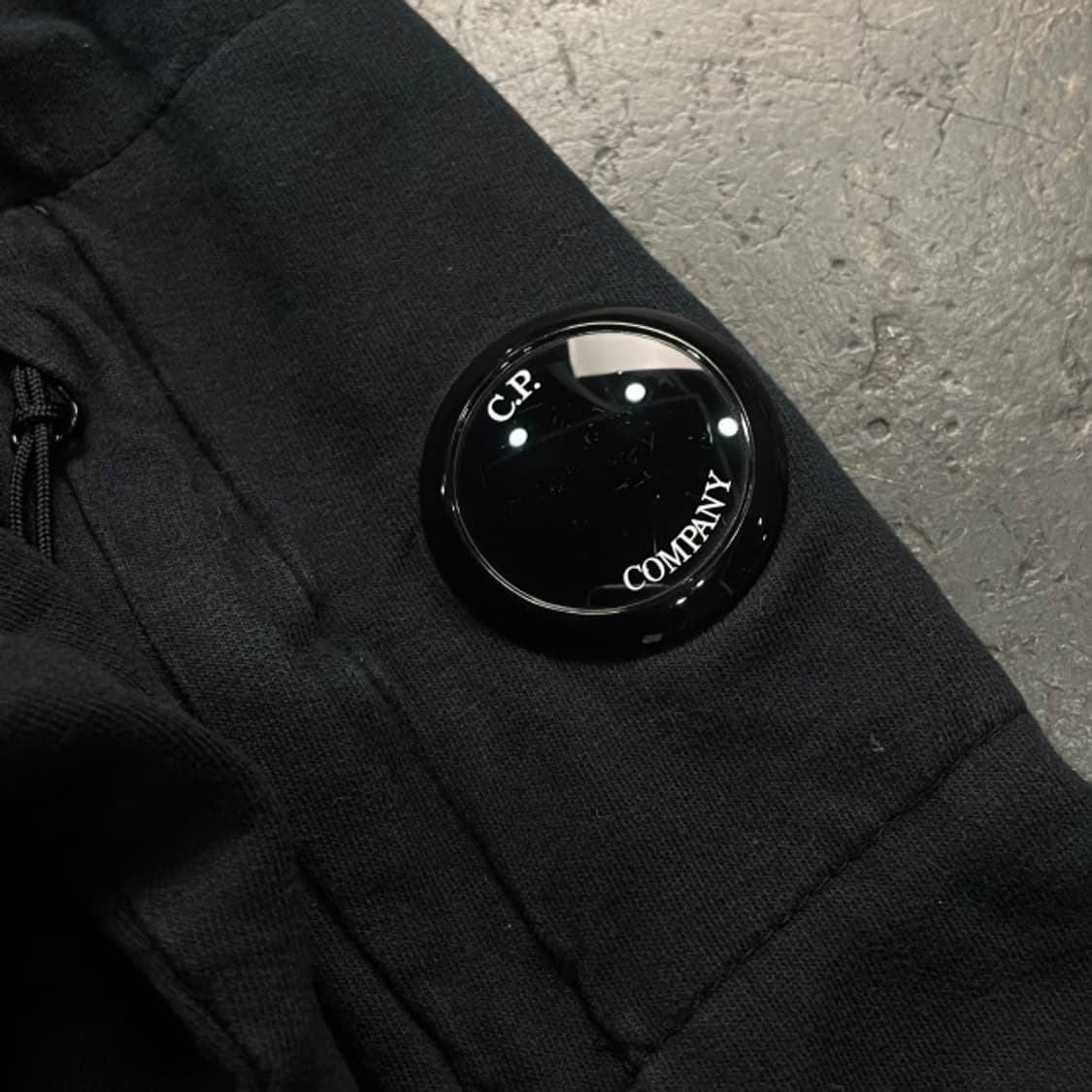 95 CP컴퍼니 고글 맨투맨  상품이미지6