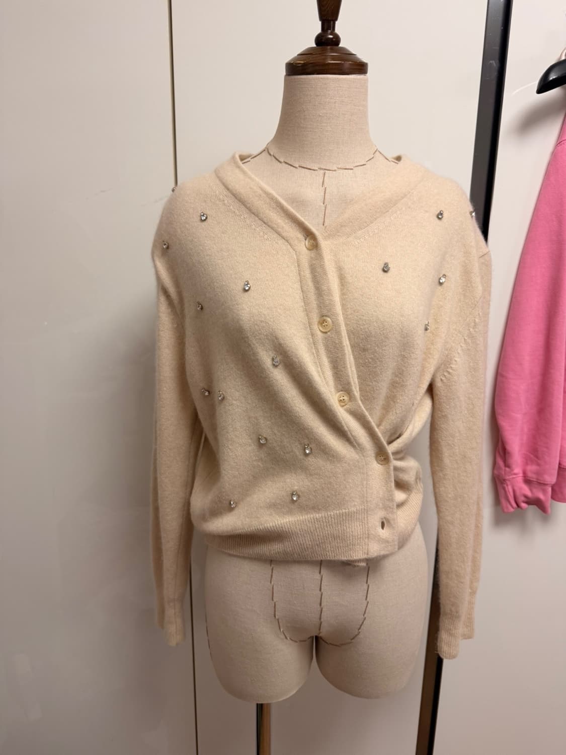 애프터홈파티 베이지 큐빅 포인트 가디건 봄가을가디건 상품이미지1