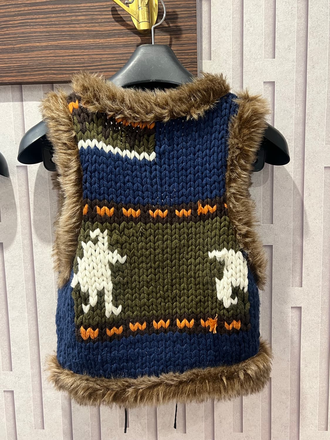 선가든파티 카키 히피 니트 퍼 조끼  상품이미지4