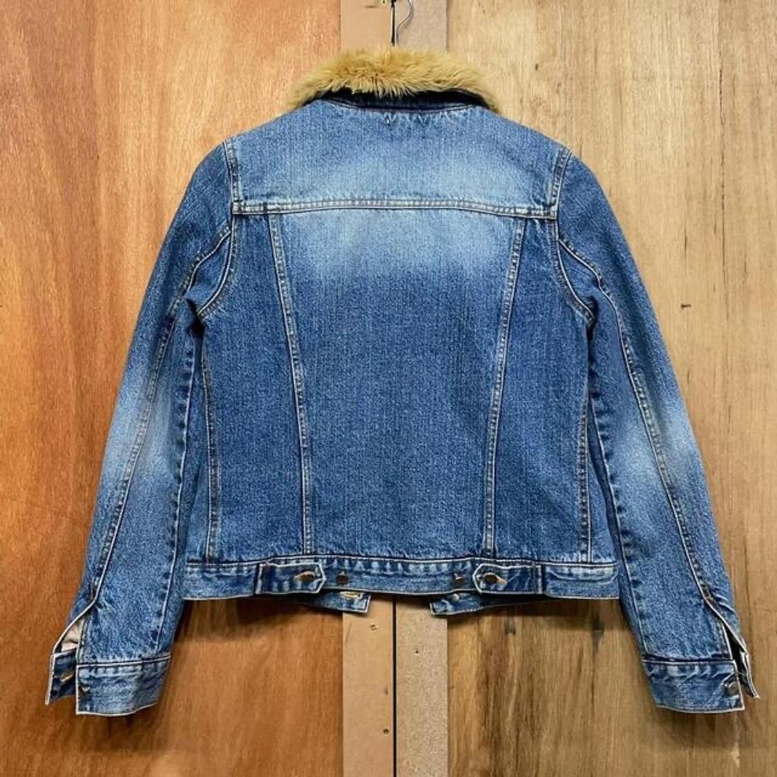 캘빈클라인 쉐르파 트러커 자켓 (여성S-M) 상품이미지3