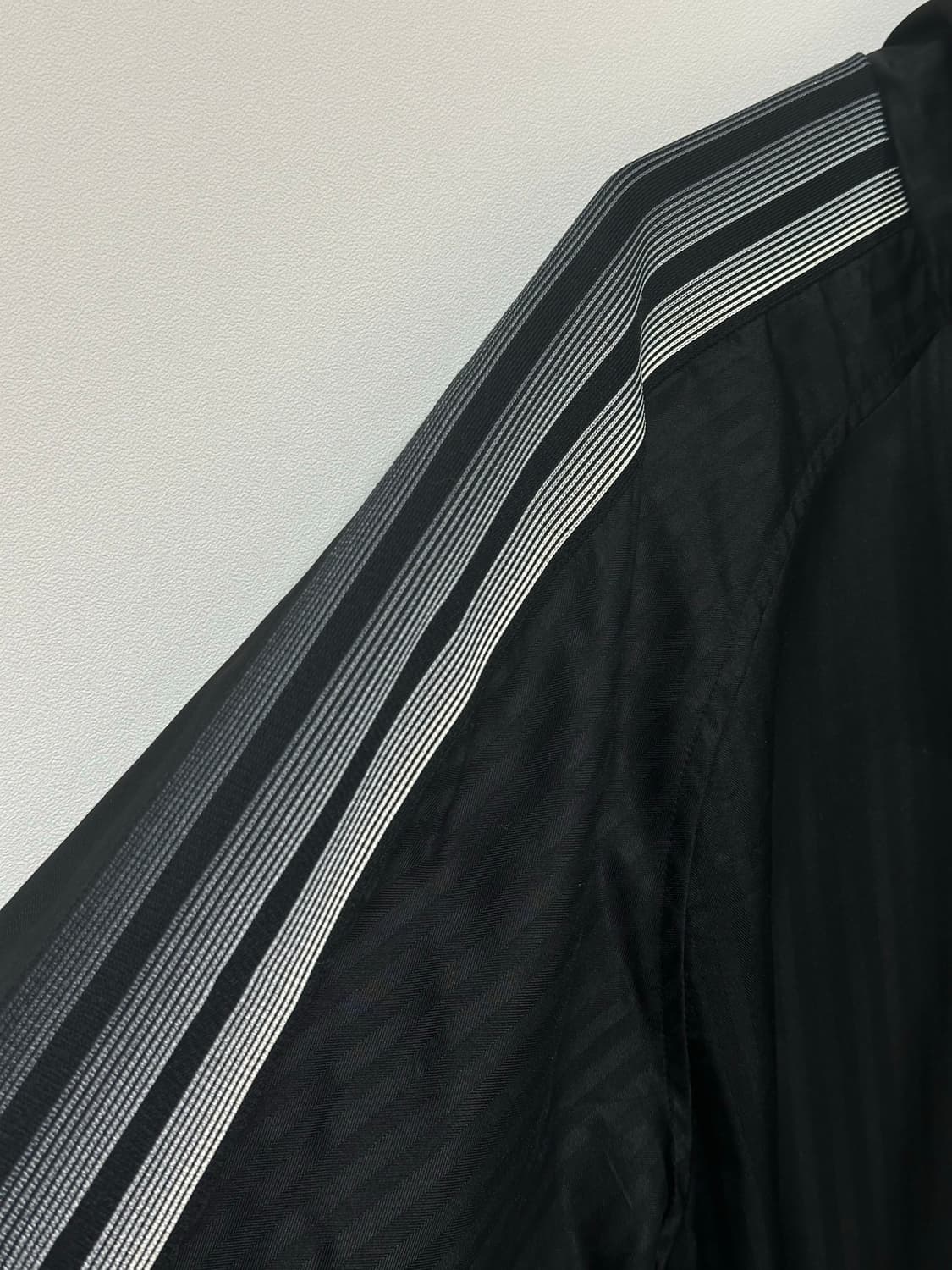 아디다스 삼선 블랙 그라데이션 져지 바람막이 상품이미지7