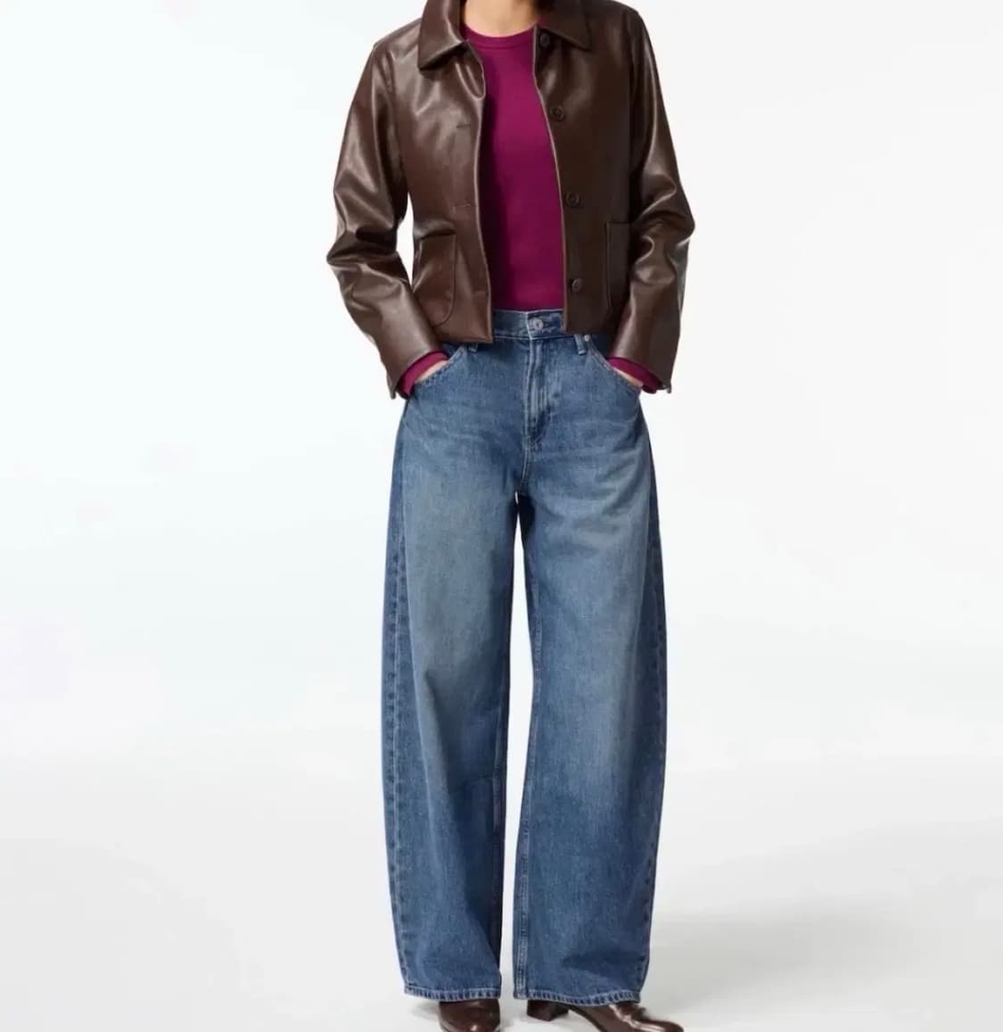 [새 상품] 유니클로 배기커브진 중청 24 상품이미지1